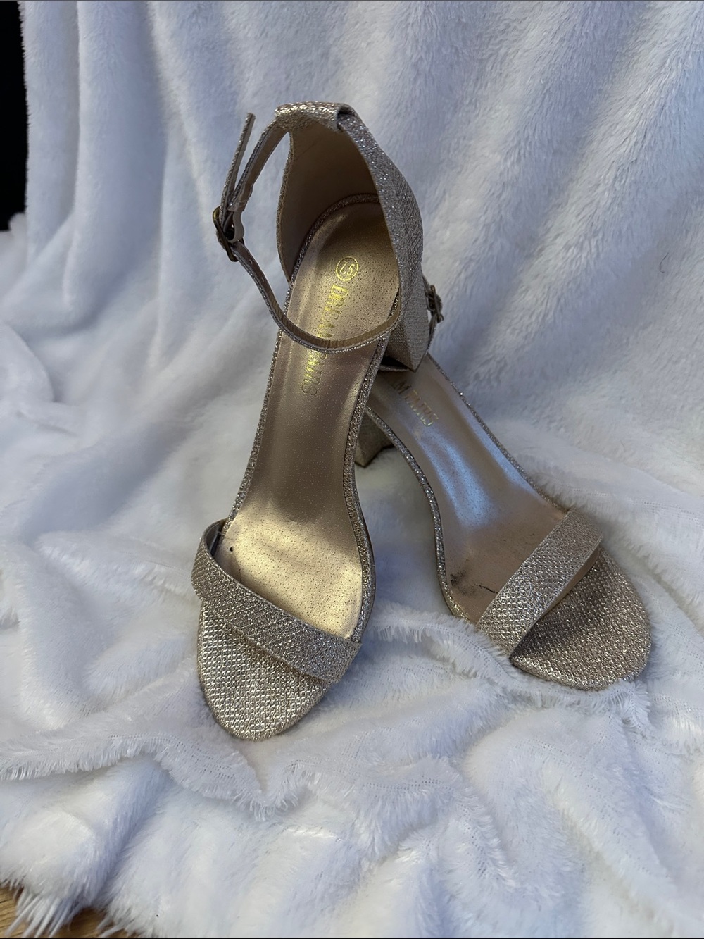 Dream Pairs Champagne Gold Block Heels 7.5